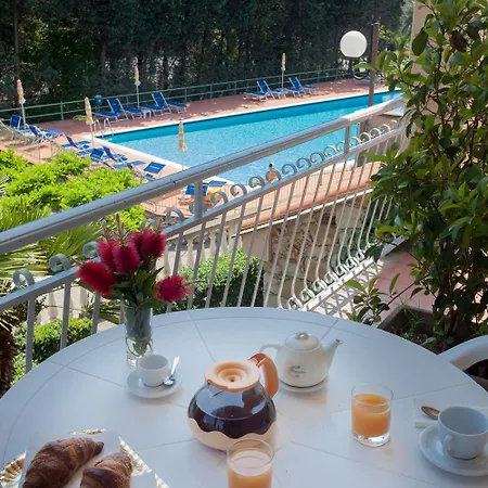 캠프장 Pian Dei Boschi 3*