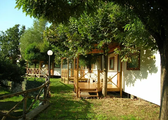 Pian Dei Boschi 3* 皮特拉利古